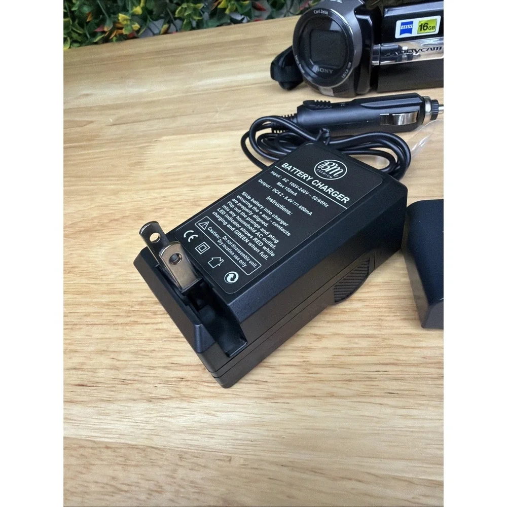 Sony Handycam DCR-SX85 16GB Camcorder + 3 Batteries & Portable Charger (TESTED)